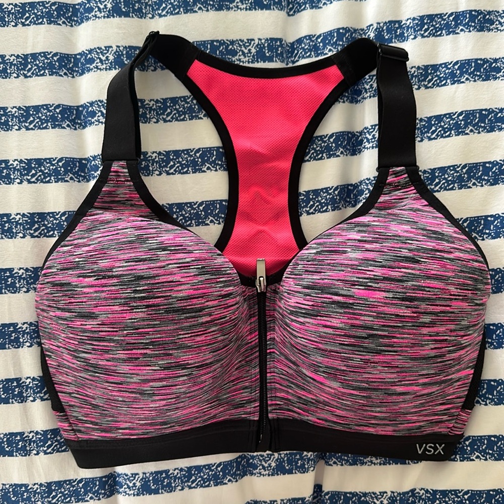 VSX Sport (Victoria’s Secret) Sports Bra 32DD molded cups adjustable straps NICE